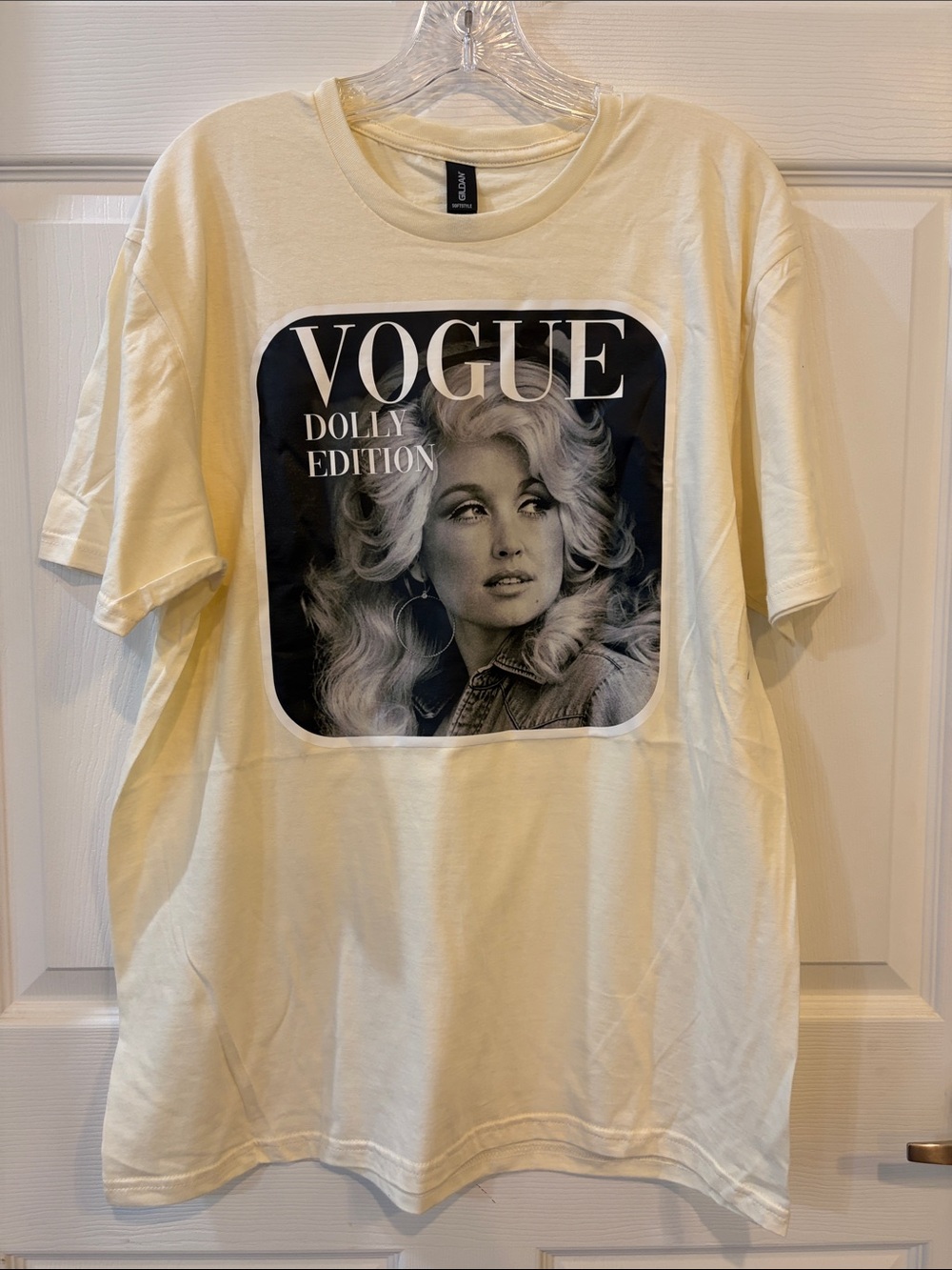 NWT Dolly Edition Vogue Cream Graphic Short Sleeve Tee Black and White Portrait